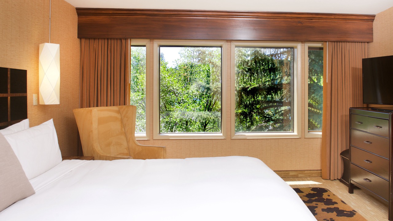Photo of Bedroom in Lake Arrowhead