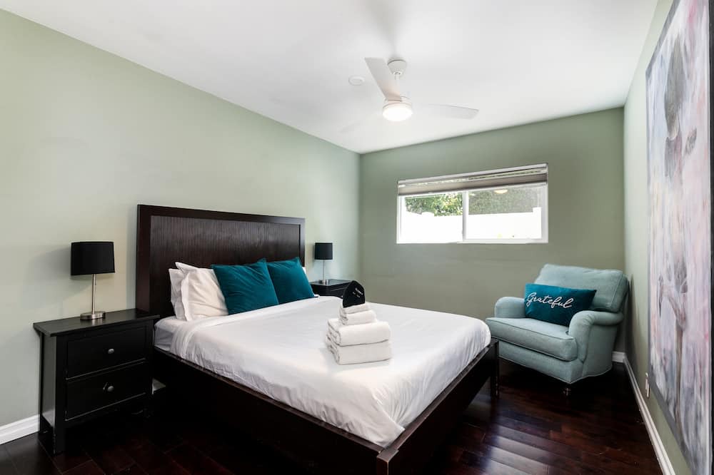 Photo of Bedroom in Culver - West