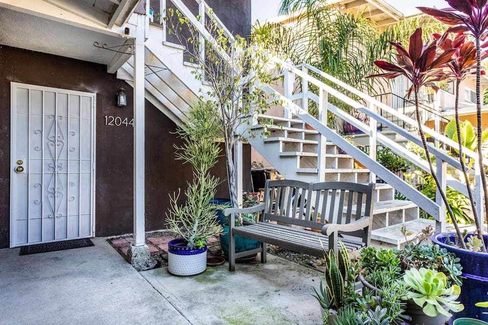 Photo of Patio Balcony in Culver - West