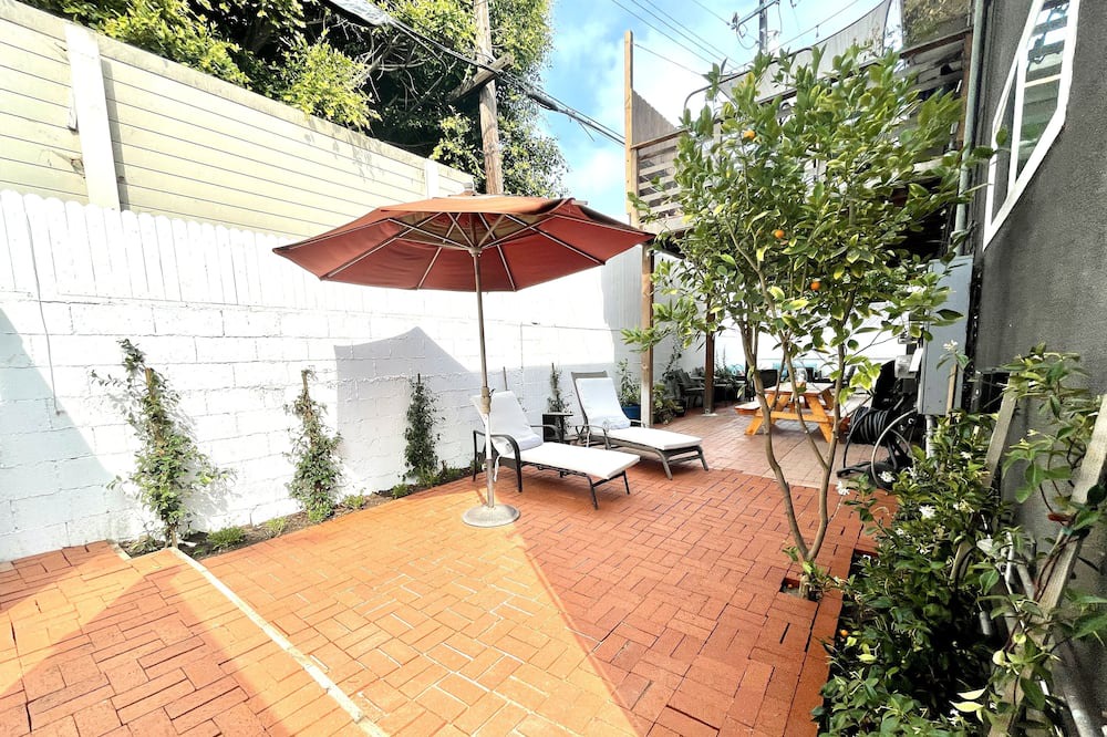 Photo of Patio Balcony in Culver - West