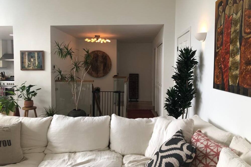 Photo of Livingroom in Fairfax