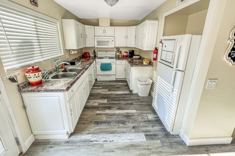 Photo of Kitchen in La Sierra