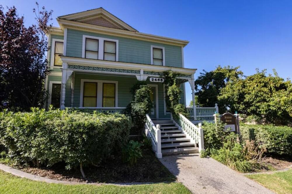 Photo of Outdoor in Mission Hills