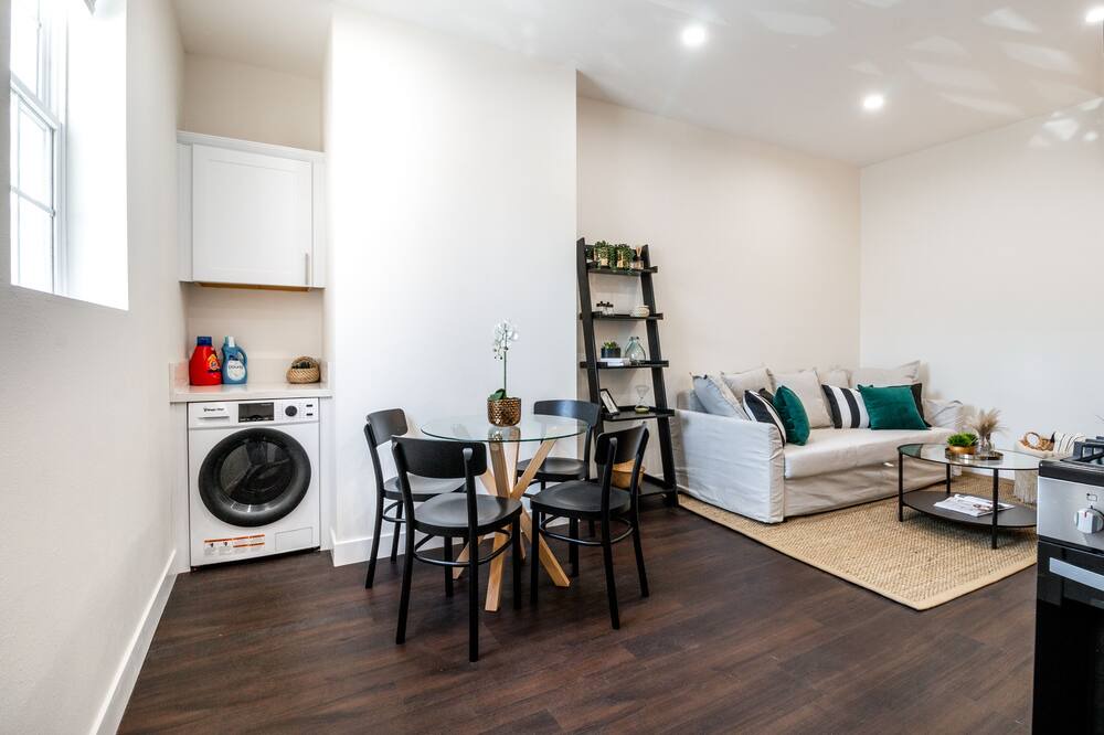 Photo of Bedroom in Mission Beach