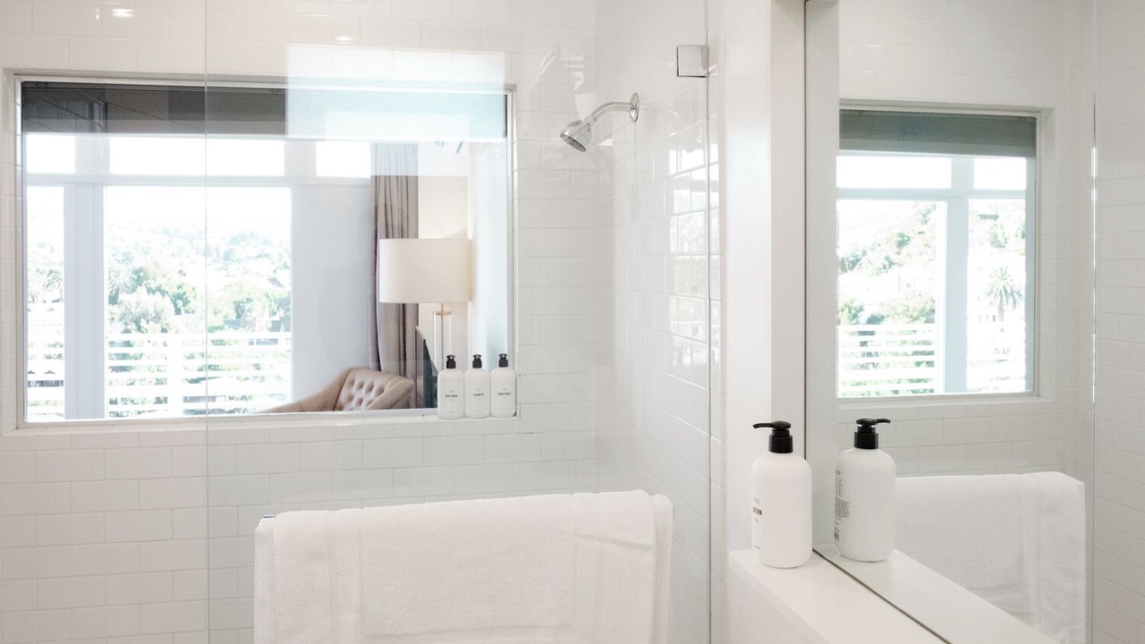Photo of Bathroom in Hollywood Heights