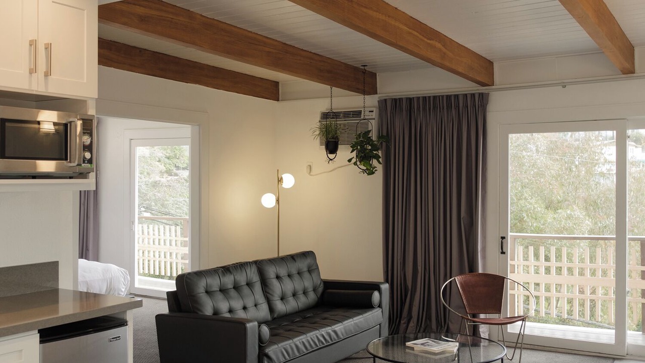 Photo of Bedroom in Hollywood Heights