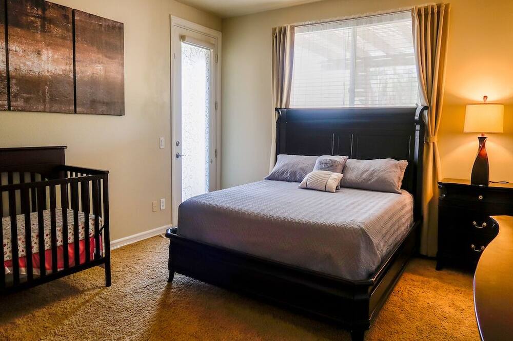Photo of Bedroom in Indio