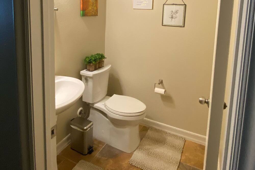 Photo of Bathroom in Indio
