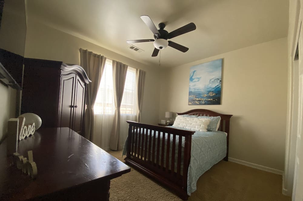 Photo of Bedroom in Indio