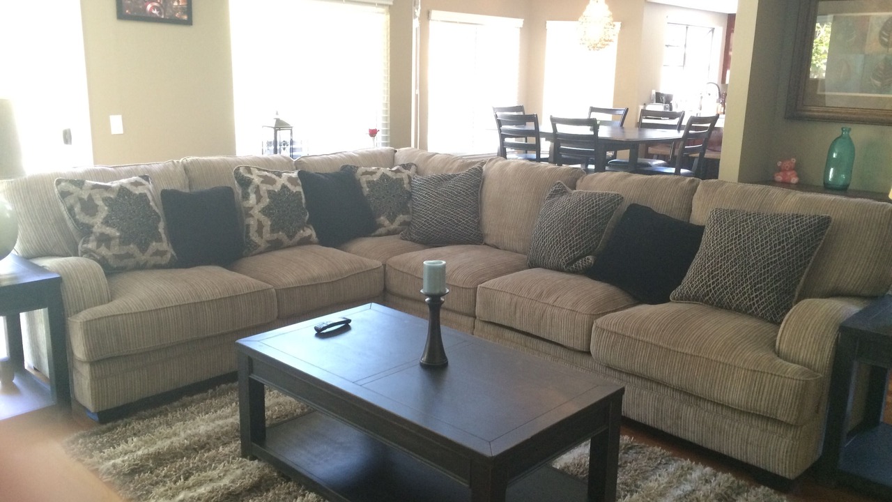 Photo of Livingroom in Fullerton