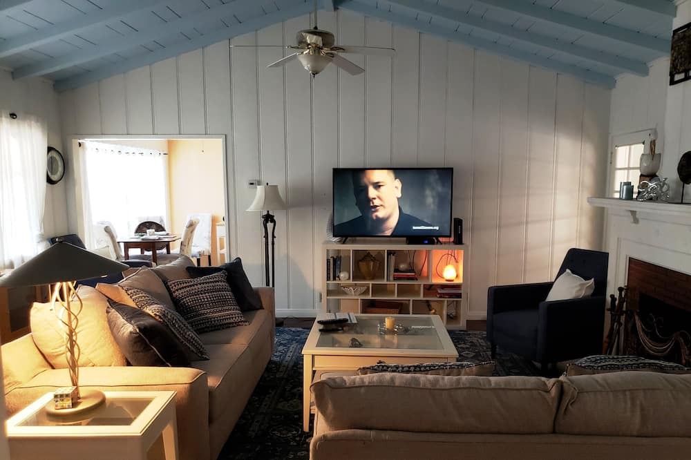 Photo of Livingroom in Laguna Beach