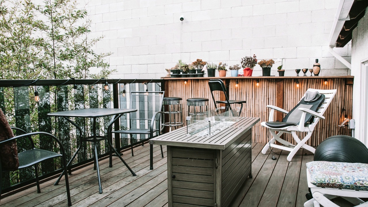 Photo of Patio Balcony in Wilshire