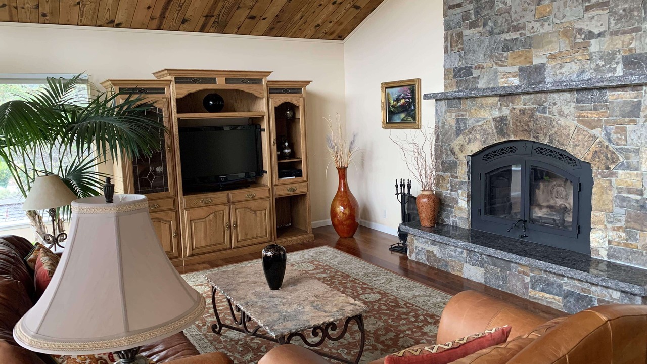 Photo of Livingroom in Carmel