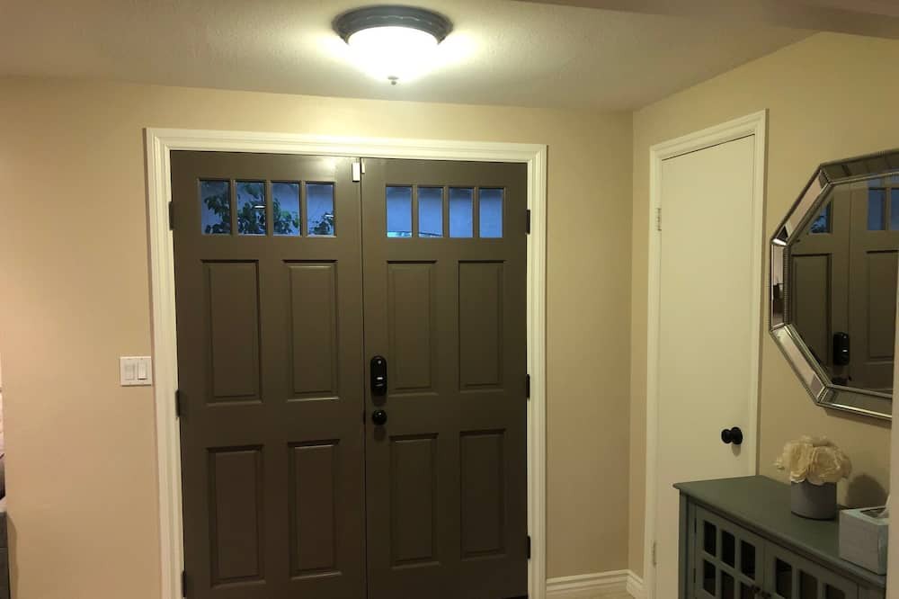 Photo of Bedroom in Fountain Valley