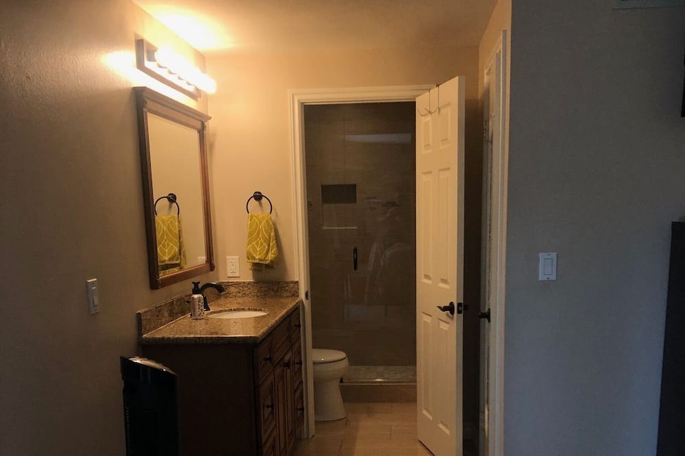 Photo of Bedroom in Fountain Valley