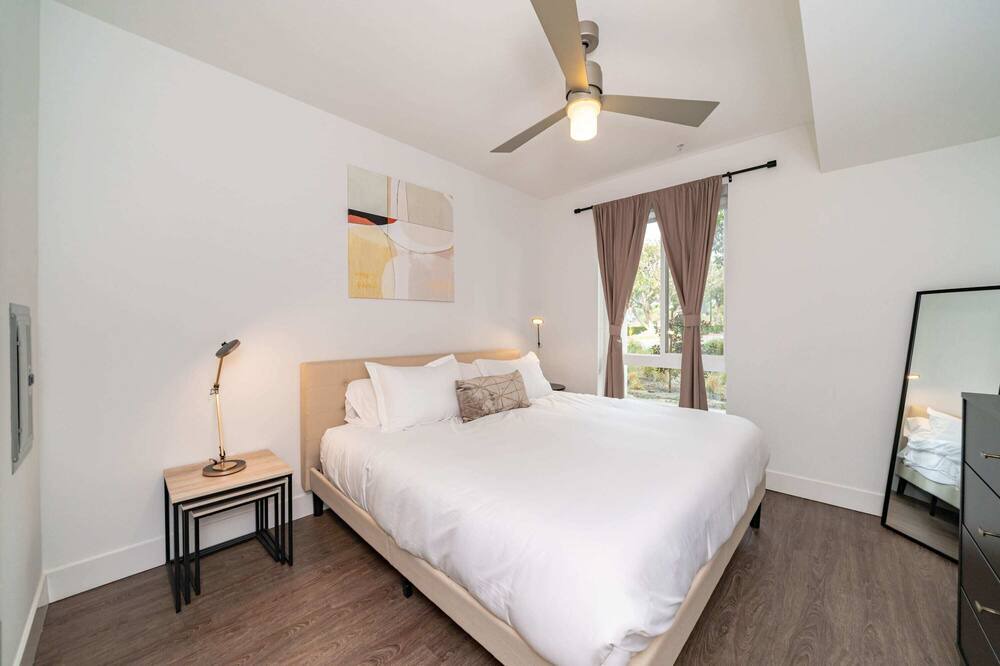 Photo of Bedroom in Anaheim Resort