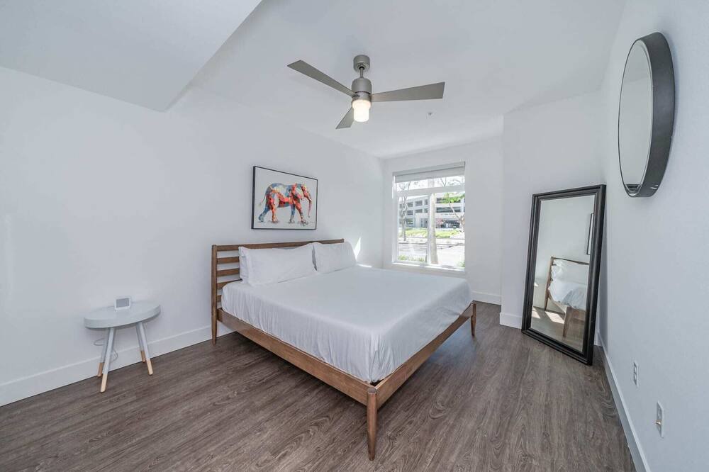 Photo of Bedroom in Anaheim Resort