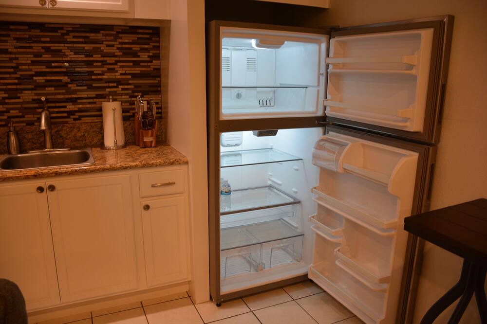 Photo of Kitchen in Midway City