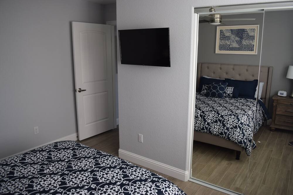 Photo of Bedroom in Rancho Cucamonga