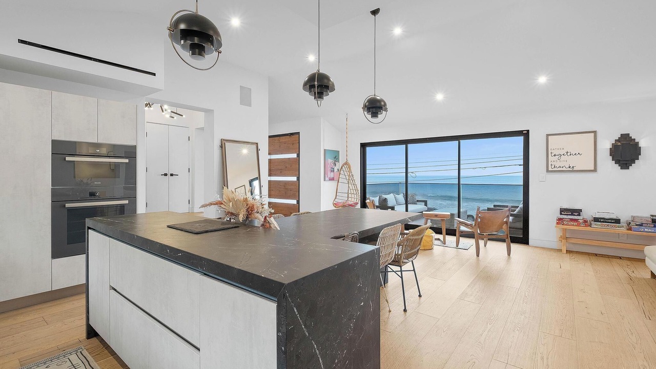 Photo of Kitchen in Eastern Malibu