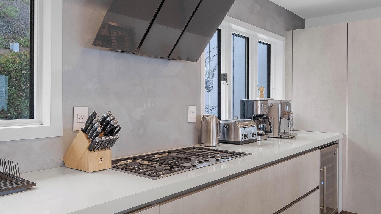 Photo of Kitchen in Eastern Malibu