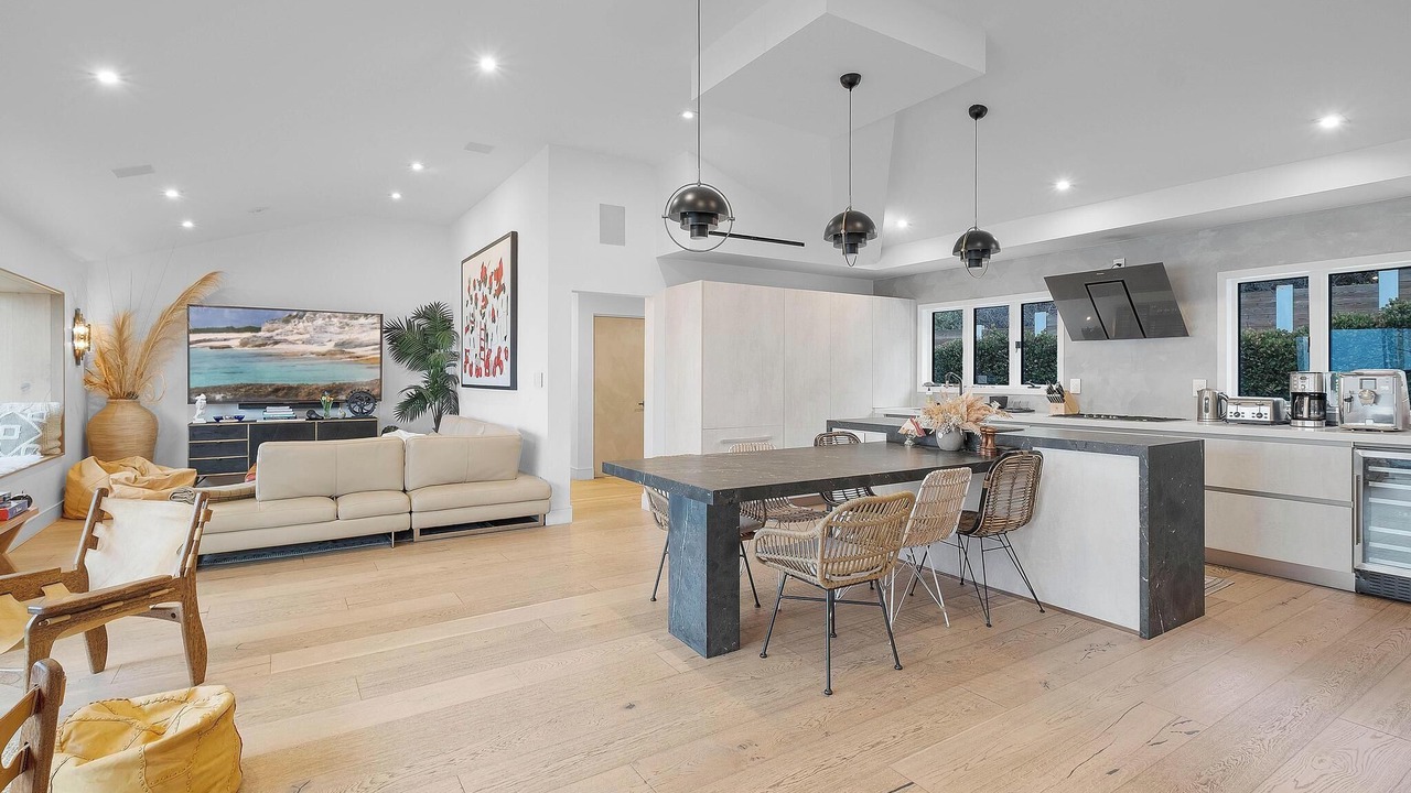 Photo of Kitchen in Eastern Malibu