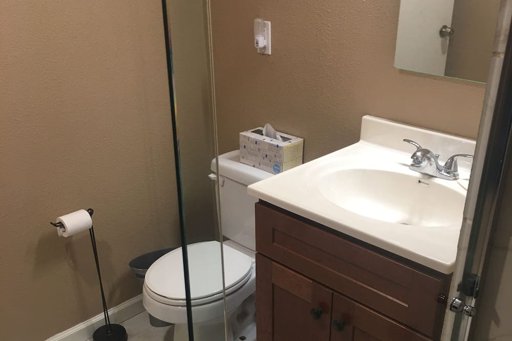 Photo of Bathroom in Costa Mesa