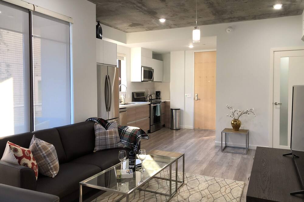 Photo of Livingroom in Downtown