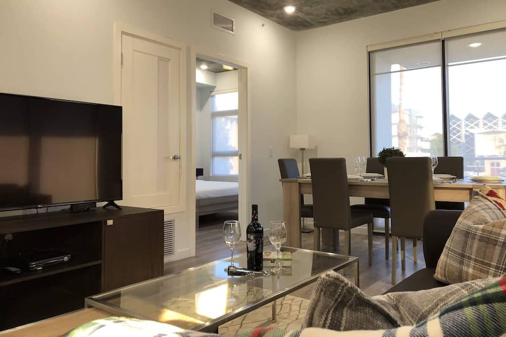 Photo of Livingroom in Downtown