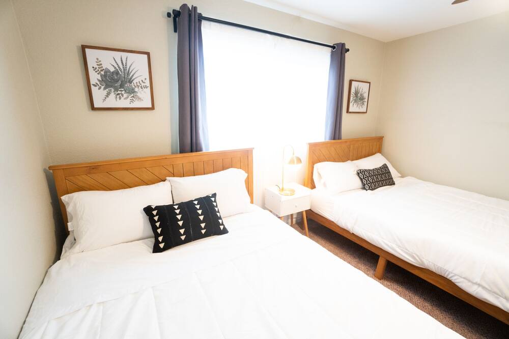 Photo of Bedroom in Rowland Heights
