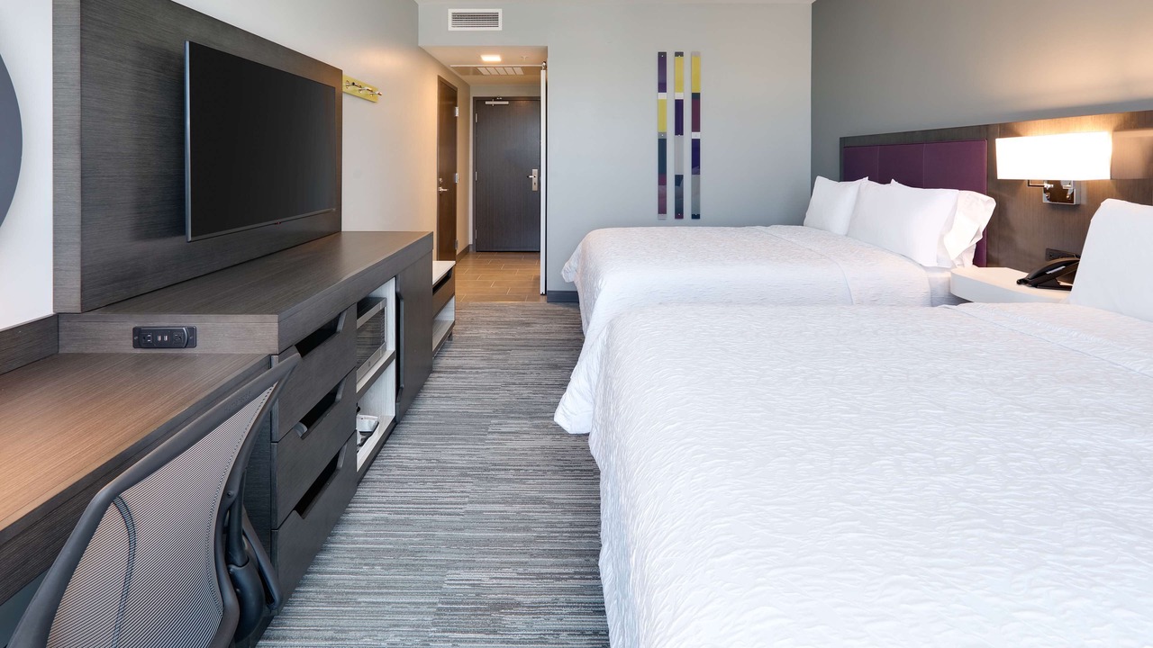 Photo of Bedroom in Lake Forest