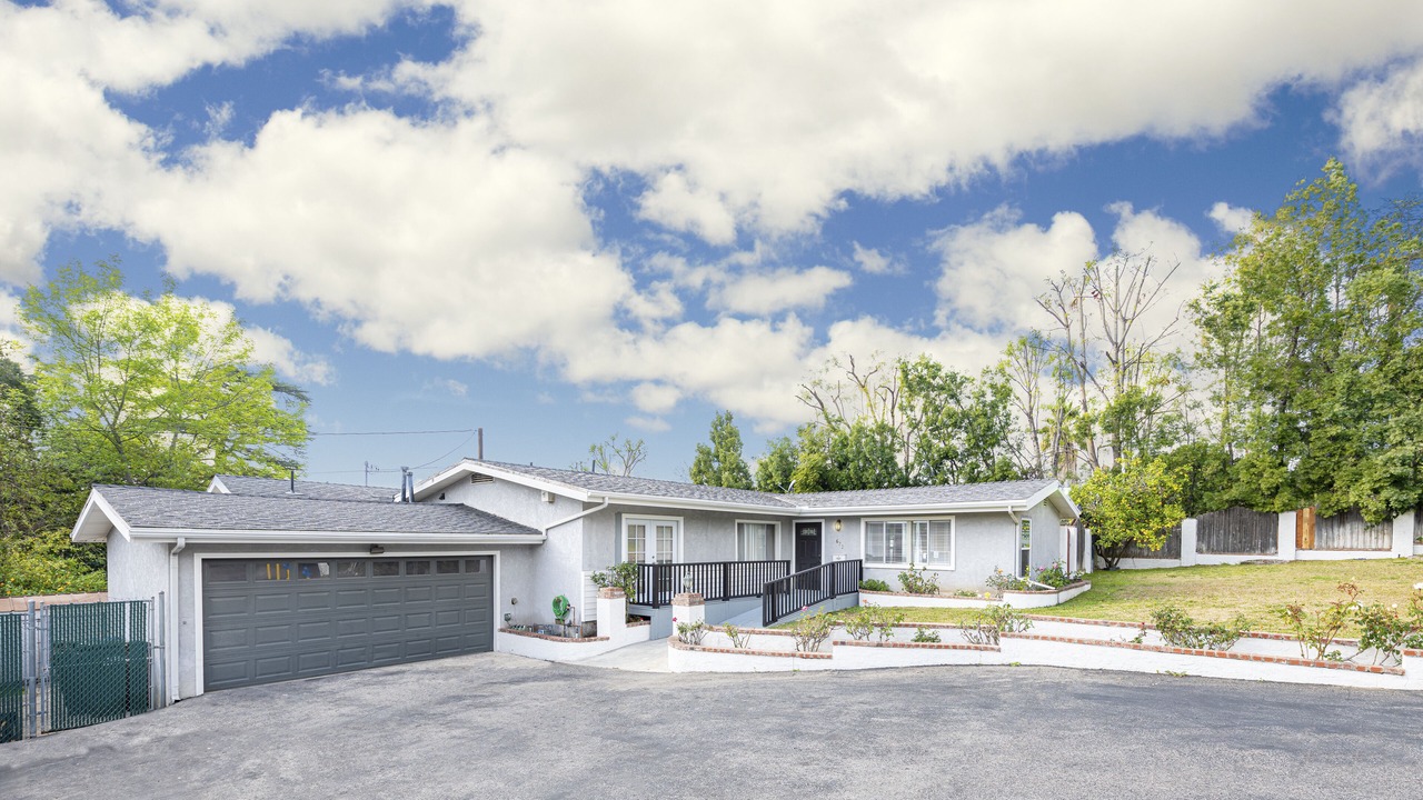 Photo of Outdoor in Altadena