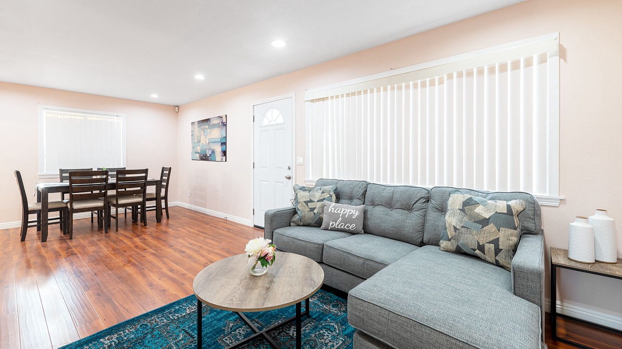 Photo of Livingroom in La Puente