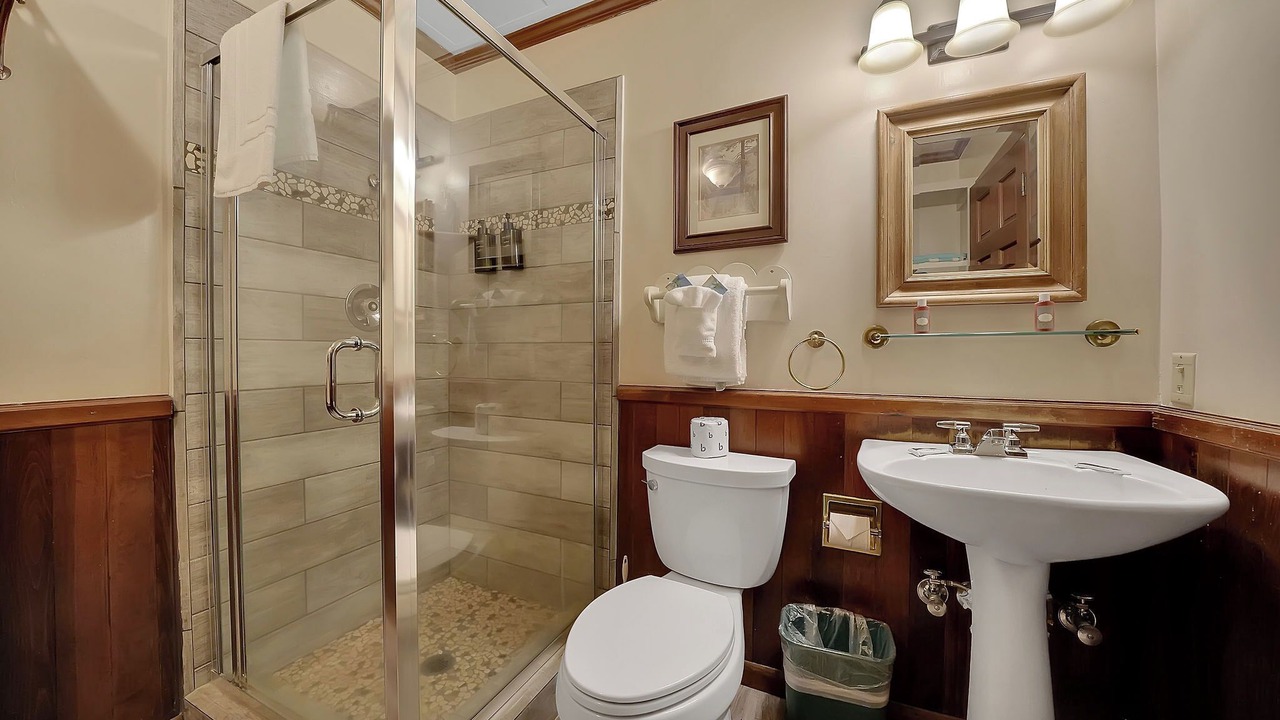 Photo of Bathroom in Fish Camp