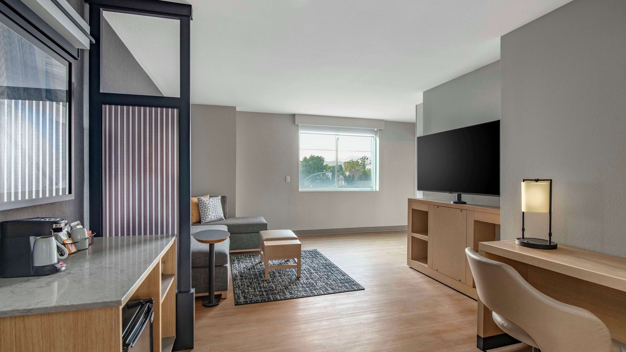 Photo of Bedroom in Downtown Riverside