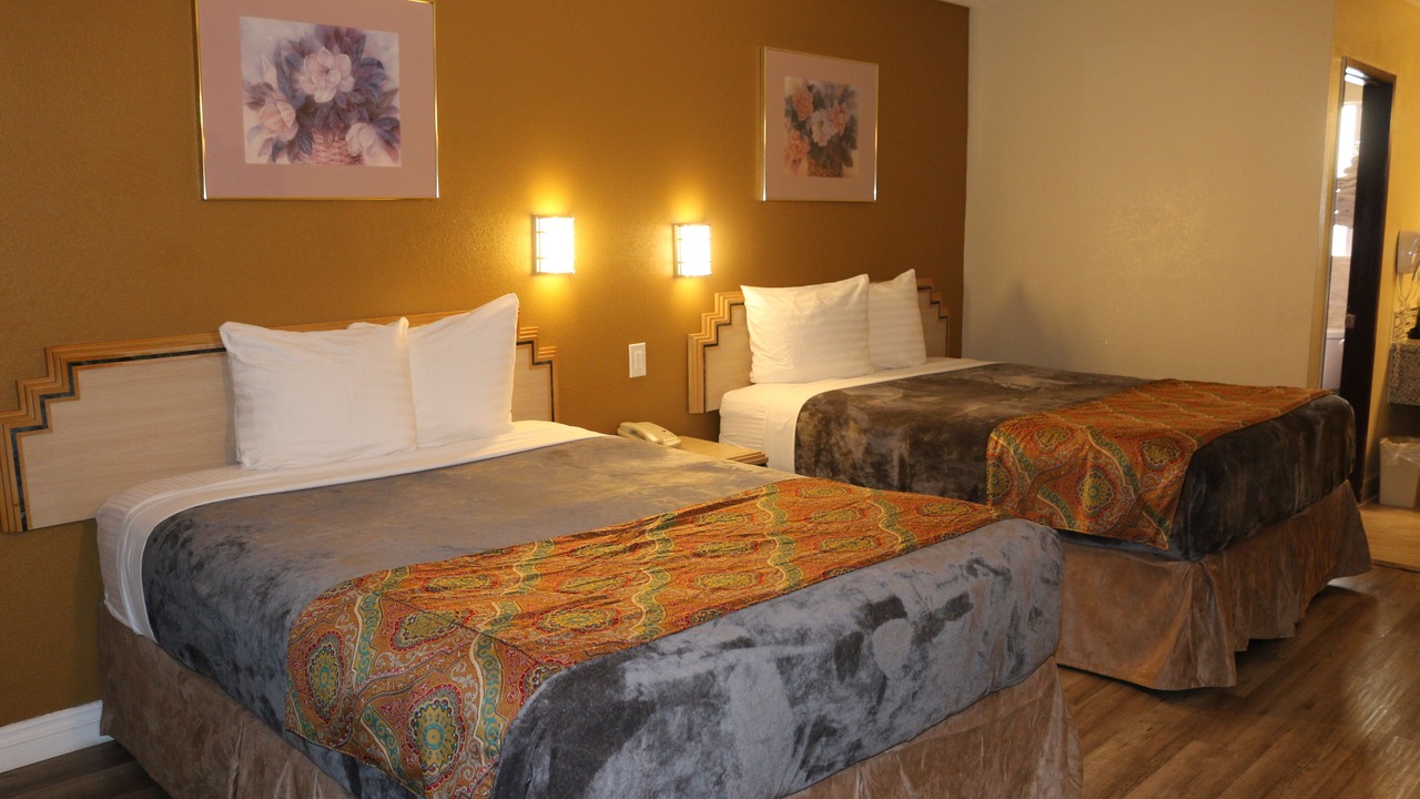 Photo of Bedroom in Barstow