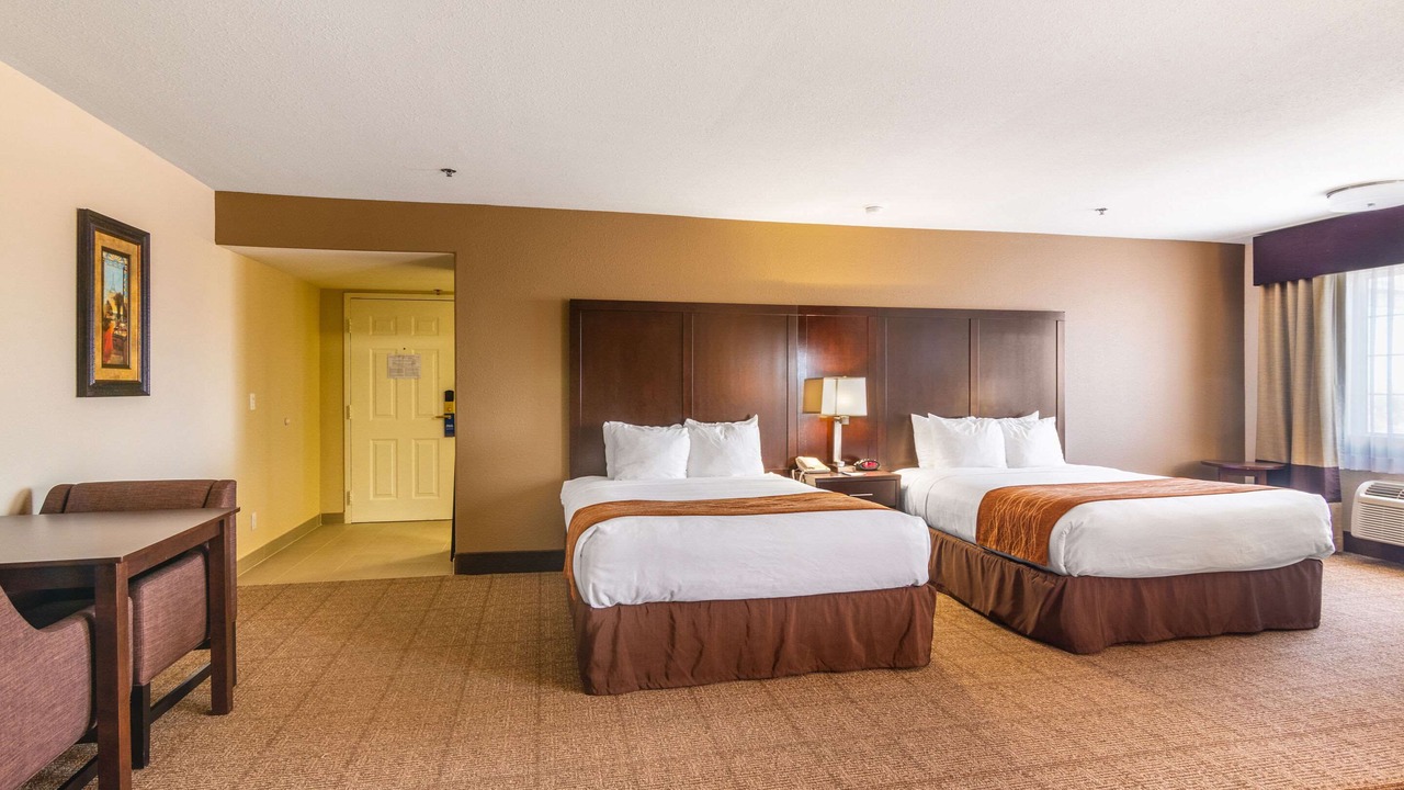 Photo of Bedroom in Mojave