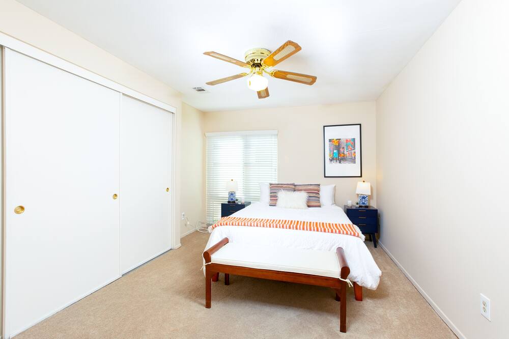 Photo of Bedroom in Fountain Valley