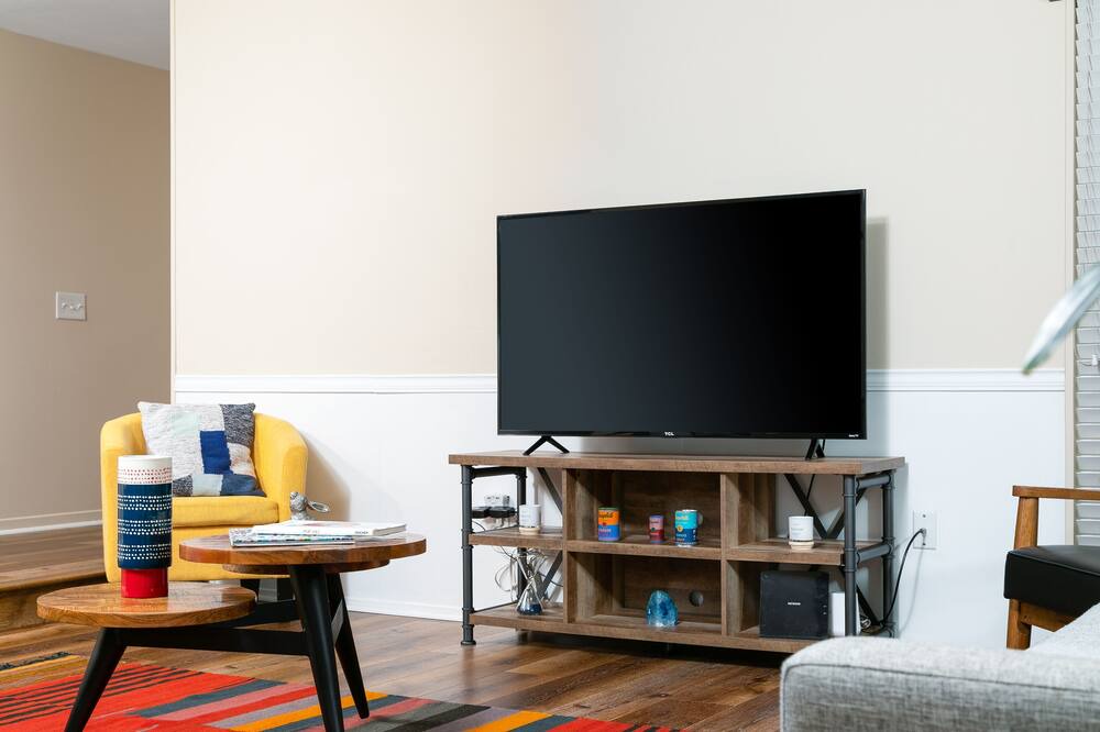 Photo of Livingroom in Fountain Valley