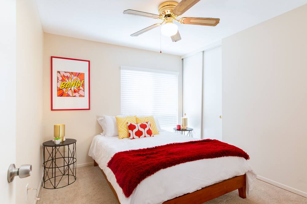 Photo of Bedroom in Fountain Valley
