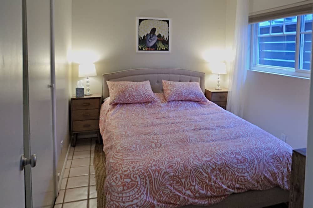 Photo of Bedroom in Sunset Park
