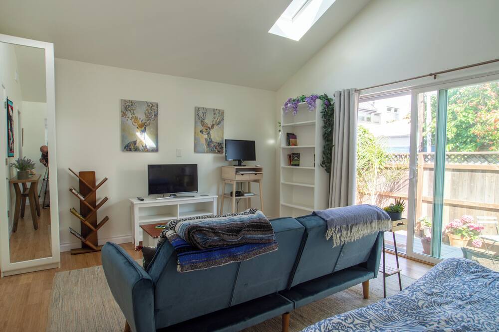 Photo of Livingroom in Sunset Park