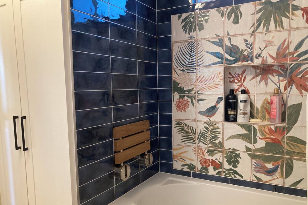 Photo of Bathroom in Sunset Park