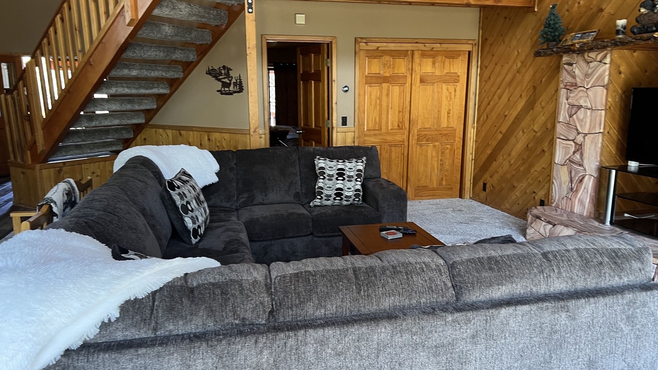 Photo of Livingroom in Eagle Mountain Estates
