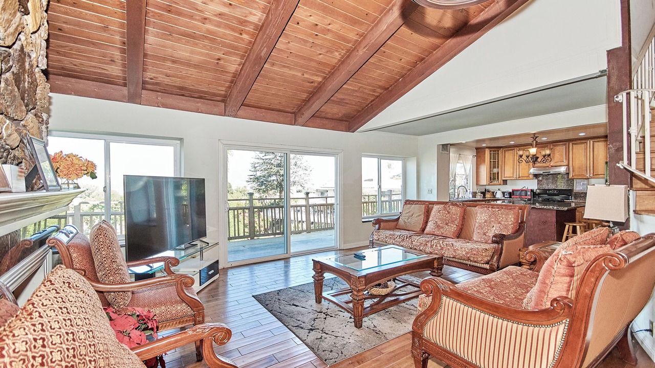 Photo of Livingroom in Walnut