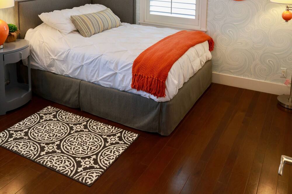 Photo of Bedroom in Peninsula