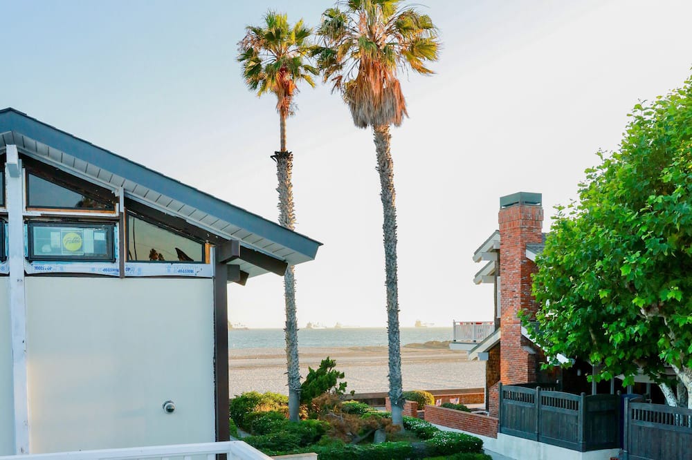 Photo of Patio Balcony in Peninsula