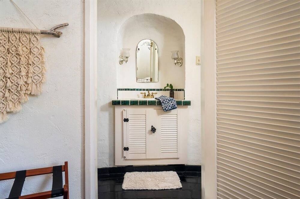 Photo of Bathroom in Val Verde