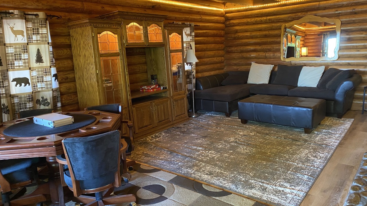 Photo of Livingroom in Crestline