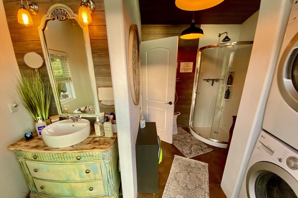 Photo of Bathroom in Morongo Valley